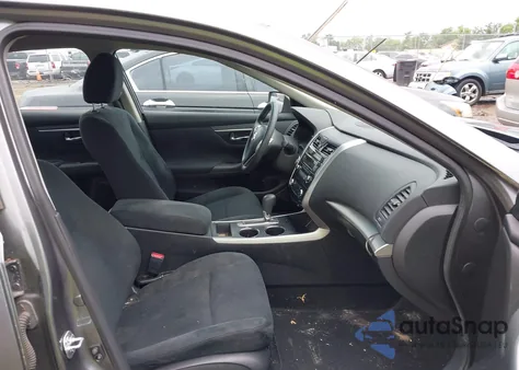 2015 Nissan Altima 2.5/2.5 S/2.5 Sl/2.5 Sv из США, поврежденный, VIN 1N4AL3AP3FC184369